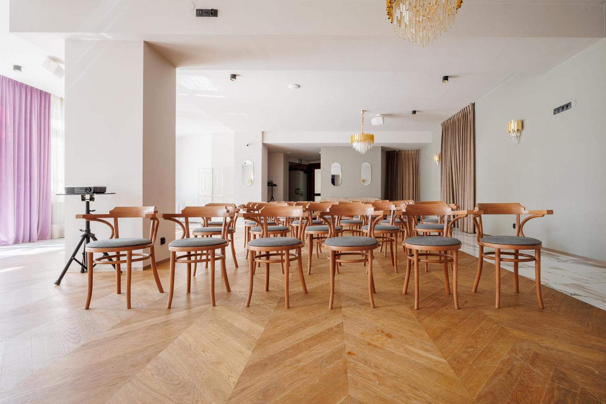 Hotel Cristal Park Tarnow Extérieur photo